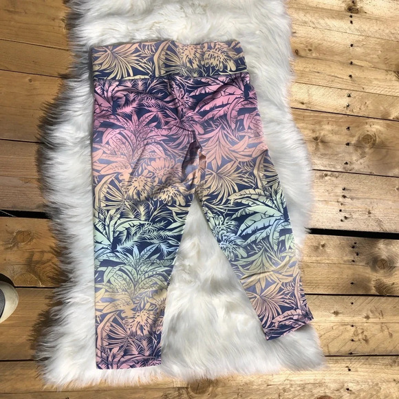 Victoria’s Secret everyday Capri - Picture 2 of 3